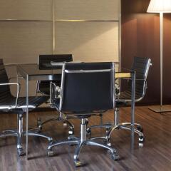AC Hotel Ciudad de Sevilla by Marriott фитнесс-зал