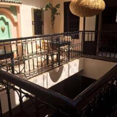 Отель Riad Sarah et Sabrina Марокко, Марракеш - отзывы, цены и фото номеров - забронировать отель Riad Sarah et Sabrina онлайн балкон