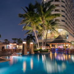 Отель Prince Palace Бангкок бассейн