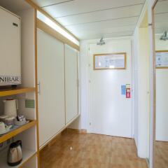 Отель Cavo Maris Beach сейф в номере