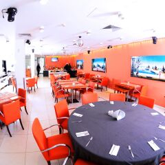 Hotel Ekuikui I гостиничный бар