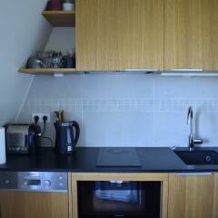 Апартаменты Bright Studio Apartment With High View в номере фото 2