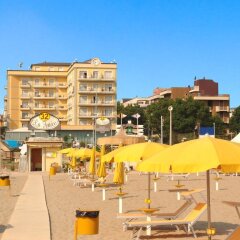 Hotel Continental Rimini Римини пляж