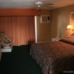 Bell Channel Inn Hotel in Grand Bahama, Bahamas from 176$, photos, reviews - zenhotels.com guestroom