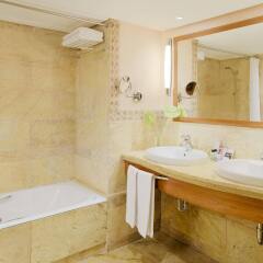 Boutique Hotel H10 Blue Mar - Только для взрослых ванная