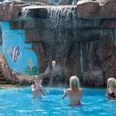 Отель Perla Beach I бассейн