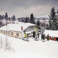 Гостиница Guest House Podobovets 2000 Украина, Поляна - отзывы, цены и фото номеров - забронировать гостиницу Guest House Podobovets 2000 онлайн спортивное сооружение