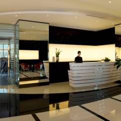 Отель DAMAC Maison Mall Street интерьер отеля