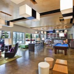 Отель Aloft Tulsa Downtown США, Талса - отзывы, цены и фото номеров - забронировать отель Aloft Tulsa Downtown онлайн гостиничный бар