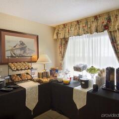 Отель Comfort Inn Dartmouth питание