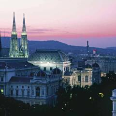 Отель SO/ Vienna городской автобус