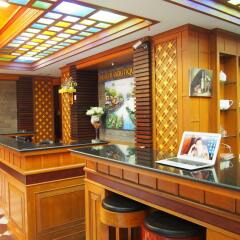 Renoir boutique hotel интерьер отеля фото 2