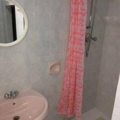 Отель Paceville Apartments Мальта, Сан Джулианс - отзывы, цены и фото номеров - забронировать отель Paceville Apartments онлайн ванная