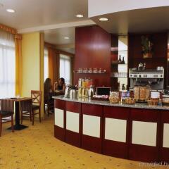 Citadines Apart`Hotel Montmartre Париж питание