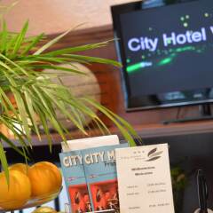 City Hotel West интерьер отеля