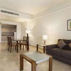 Ramada Beach Hotel Ajman комната для гостей фото 4