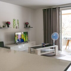Отель Appartement Hani-Tea Фааа комната для гостей