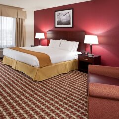 Отель Holiday Inn Express Hotel & Suites Columbus Univ Area - Osu США, Колумбус - отзывы, цены и фото номеров - забронировать отель Holiday Inn Express Hotel & Suites Columbus Univ Area - Osu онлайн комната для гостей фото 4