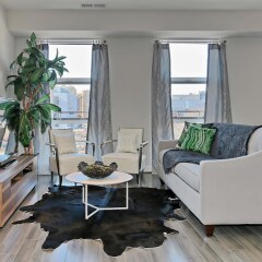 Отель Nice 1BR w/ Pool + Gym South Capitol комната для гостей фото 4