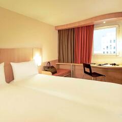 Отель ibis Paris Porte d'Orléans комната для гостей