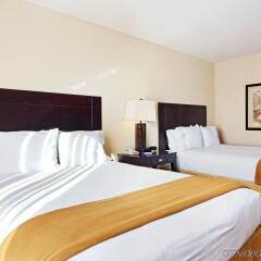 Holiday Inn Express Hotel & Suites Ozona Озона удобства в номере