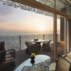 Отель Bulgari Hotel & Resorts, Dubai ОАЭ, Дубай - отзывы, цены и фото номеров - забронировать отель Bulgari Hotel & Resorts, Dubai онлайн балкон
