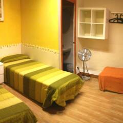 Отель Itaca Hostel Barcelona Испания, Барселона - отзывы, цены и фото номеров - забронировать отель Itaca Hostel Barcelona онлайн комната для гостей фото 5