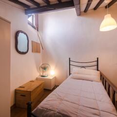 Отель Amazing View to Pitti Palace 3BD Apt комната для гостей фото 3