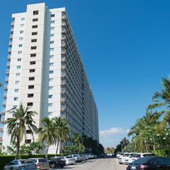 Отель Jomtien Beach Condominium Паттайя парковка