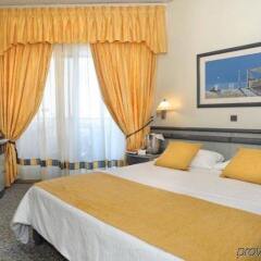 Emmantina Hotel сейф в номере