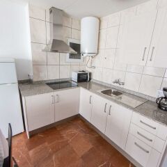 Отель Palmeras 2.2/2.5 Испания, Курорт Росес - отзывы, цены и фото номеров - забронировать отель Palmeras 2.2/2.5 онлайн в номере