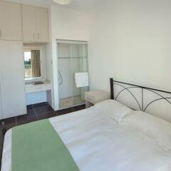 Апартаменты Mayfair Gardens Apartments комната для гостей фото 3