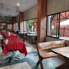 Jomtien longstay hotel гостиничный бар