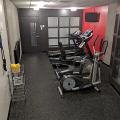 Отель Grand Times Hotel Quebec City Airport Канада, Л'Ансьен-Лорет - отзывы, цены и фото номеров - забронировать отель Grand Times Hotel Quebec City Airport онлайн фитнесс-зал фото 2