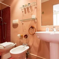 Отель Rental in Rome Augustus Terrace Deluxe ванная фото 2