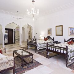 Alsisar Mahal - A Heritage Hotel in Lakhau, India from 132$, photos, reviews - zenhotels.com guestroom