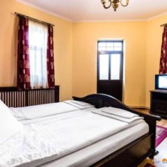 Pensiunea Onix in Fagaras, Romania from 87$, photos, reviews - zenhotels.com guestroom photo 4