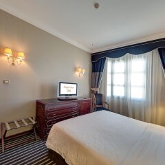 Отель Royal Ascot Hotel ОАЭ, Дубай - отзывы, цены и фото номеров - забронировать отель Royal Ascot Hotel онлайн сейф в номере
