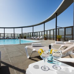 Elba Vecindario Aeropuerto Business & Convention Hotel бассейн
