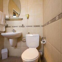 Отель Coral Болгария, Аврен - отзывы, цены и фото номеров - забронировать отель Coral онлайн ванная