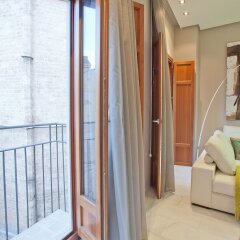 Отель Spain Select Micalet Apartments Испания, Валенсия - отзывы, цены и фото номеров - забронировать отель Spain Select Micalet Apartments онлайн балкон