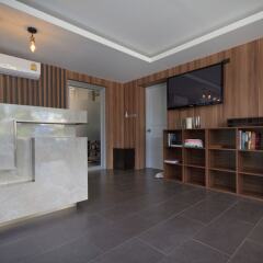 Отель Q Space Residence Бангкок комната для гостей фото 2