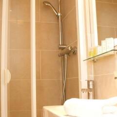 Отель Irwin Apartments at Notting Hill Великобритания, Лондон - отзывы, цены и фото номеров - забронировать отель Irwin Apartments at Notting Hill онлайн ванная