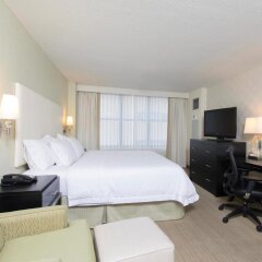 Отель Hampton Inn & Suites Chicago Downtown комната для гостей фото 3