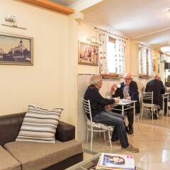 Отель Guest House Fotinov Болгария, Бургас - 1 отзыв об отеле, цены и фото номеров - забронировать отель Guest House Fotinov онлайн питание фото 3