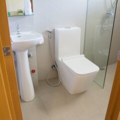 Отель Sheridan Boutique Hotel Филиппины, Пуэрто-Принцеса - отзывы, цены и фото номеров - забронировать отель Sheridan Boutique Hotel онлайн ванная фото 2