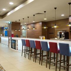 Гостиница Hampton by Hilton Moscow Strogino (Хэмптон бай Хилтон) в Москве - забронировать гостиницу Hampton by Hilton Moscow Strogino (Хэмптон бай Хилтон), цены и фото номеров Москва гостиничный бар фото 4
