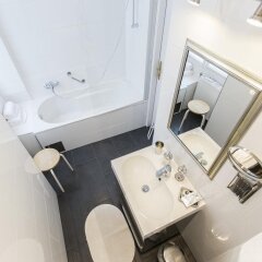 Отель Carlton Suites Вена ванная