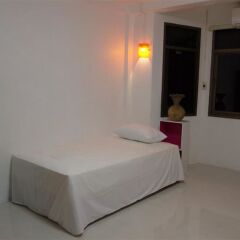 Donmueang Airport Residence Hostel комната для гостей