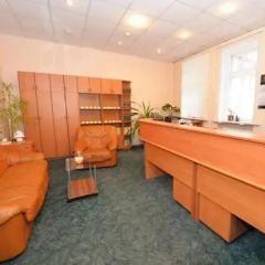 Отель Sveciu Namai Klaipeda Inn Литва, Клайпеда - отзывы, цены и фото номеров - забронировать отель Sveciu Namai Klaipeda Inn онлайн интерьер отеля